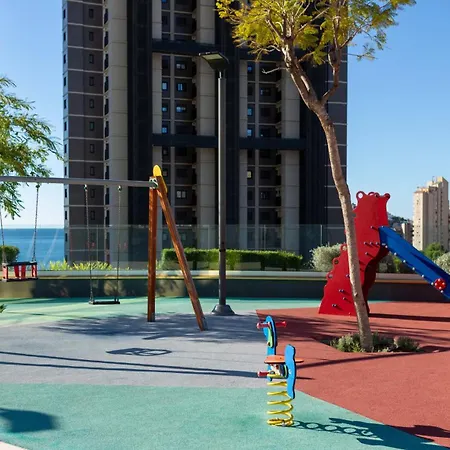 Intempo By Holuxe - 325 - 32nd Floor בנידורם