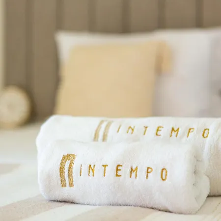 Intempo By Holuxe - 325 - 32nd Floor דירה *